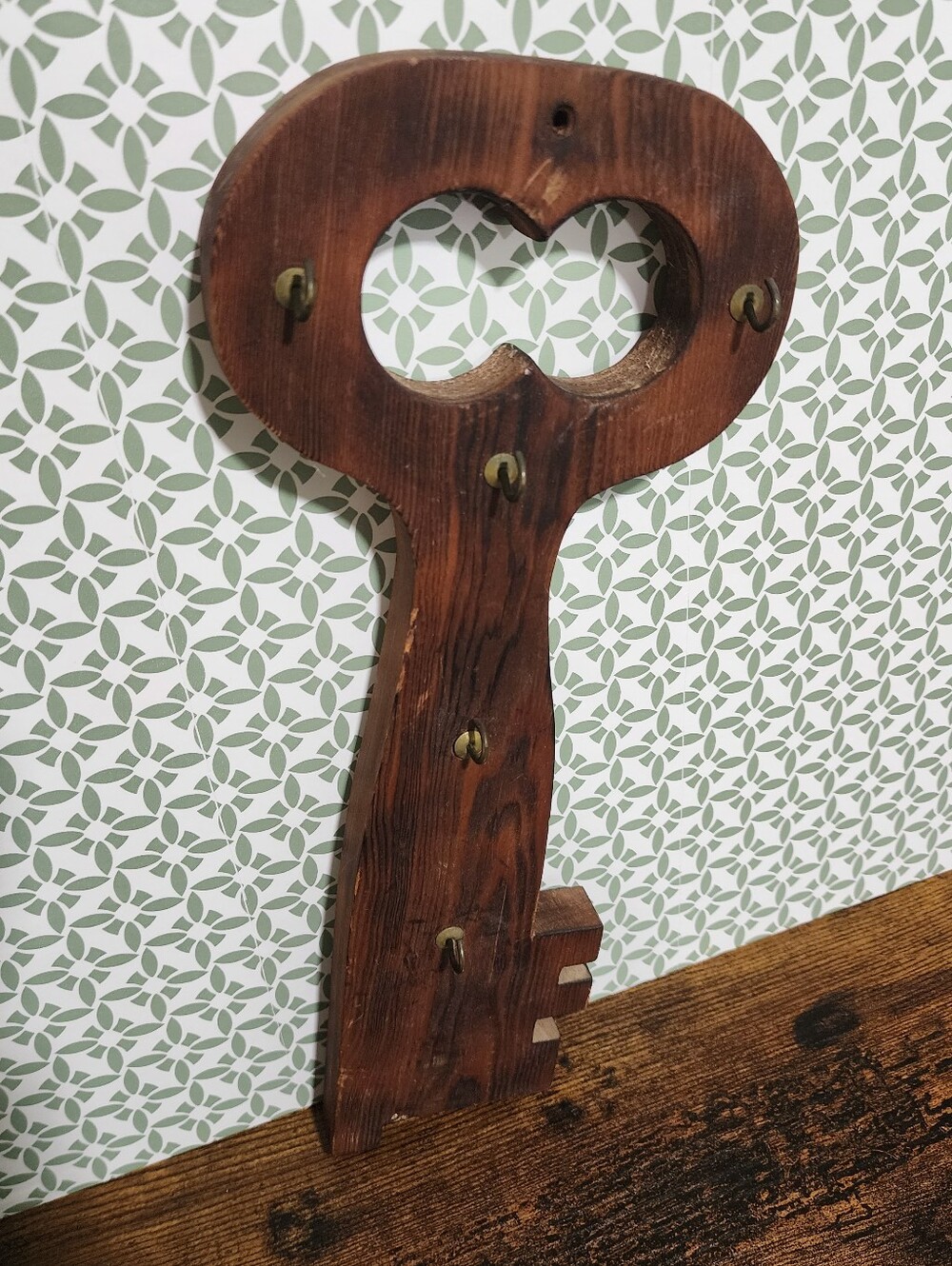 Vintage Rustic Brown Wooden Key - Key Rack - Picture 5 of 5